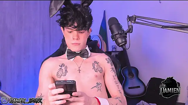 cinnamon boyxxx online show from 09-22-25, 02:39