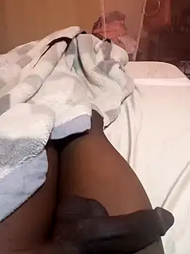 Snapshot of cranes293 chatting on 12-29-24, 06:03 cranes293 online show from 12-29-24, 06:03