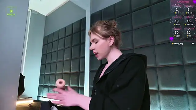 Snapshot of DanielPaige_ chatting on 02-08-26, 04:05 DanielPaige online show from 02-08-26, 04:05