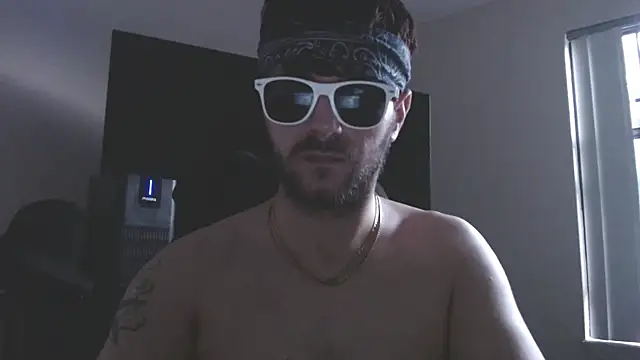 Snapshot of jonnybans chatting on 10-04-25, 11:28 jonnybans online show from 10-04-25, 11:28