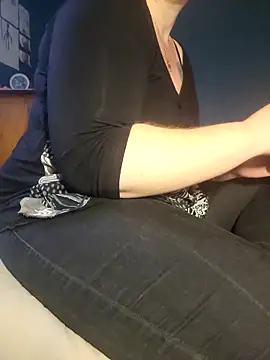 cruellaculdenfer67 online show from 12-16-25, 08:07