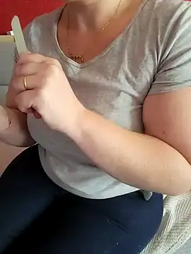 cruellaculdenfer67 online show from 10-29-25, 09:41