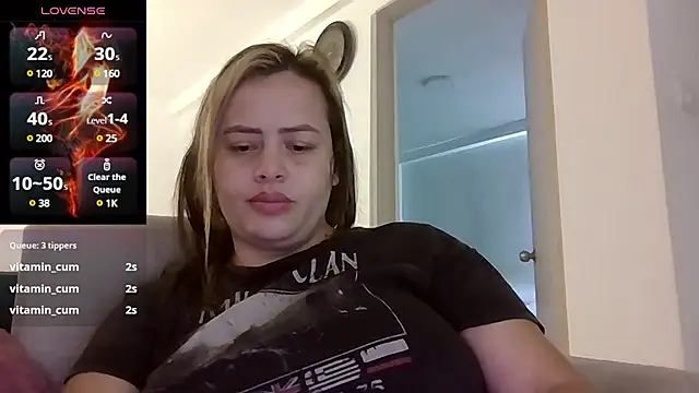 saramartinez1000 online show from 02-19-25, 05:49