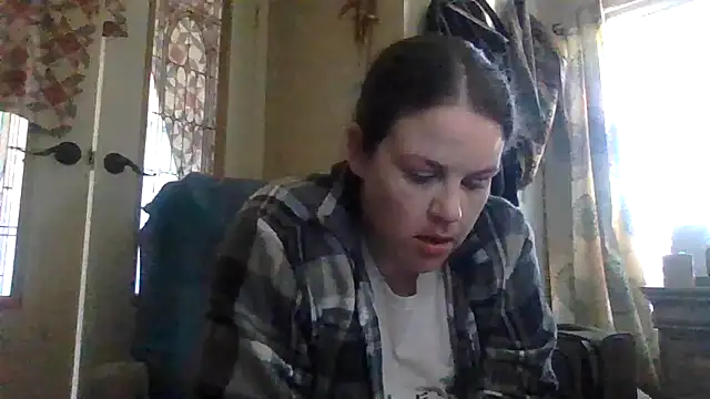 Snapshot of velvetta_ chatting on 10-21-25, 06:07 velvetta online show from 10-21-25, 06:07