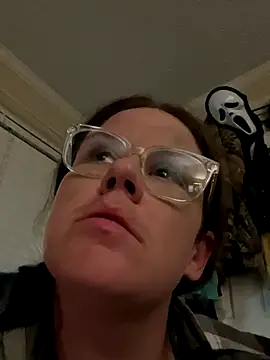 Snapshot of velvetta_ chatting on 10-03-25, 06:26 velvetta online show from 10-03-25, 06:26