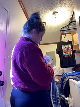 velvetta  online show from 10-25-25, 06:52