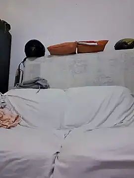 josehot151515 online show from 01-04-25, 04:12