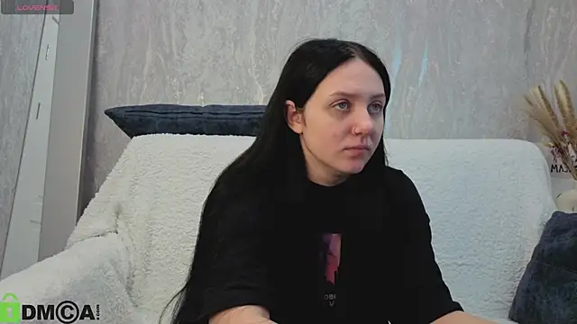 Kvetachka online show from 10-18-25, 01:18