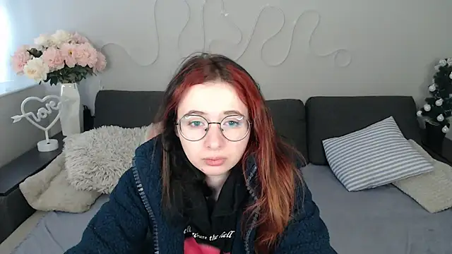 Mini Diva online show from 01-11-26, 09:16