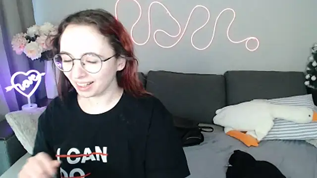 Mini Diva online show from 03-27-26, 09:21