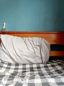 Twinklestar254 online show from 10-17-25, 05:33