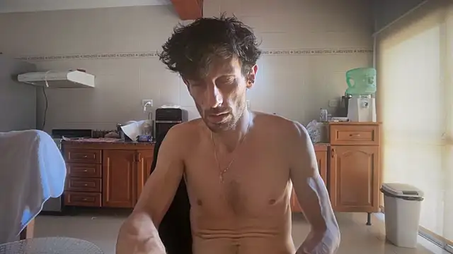 Snapshot of nicolaaaaas chatting on 02-18-26, 02:46 nicolaaaaas online show from 02-18-26, 02:46