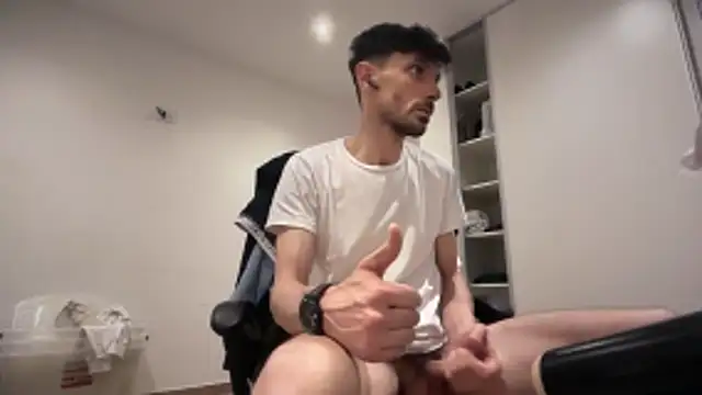 nicolaaaaas online show from 11-22-25, 12:32