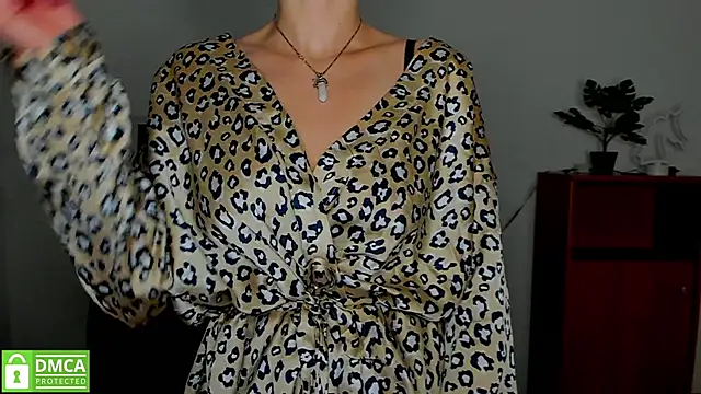 annakillianox online show from 10-24-25, 05:28