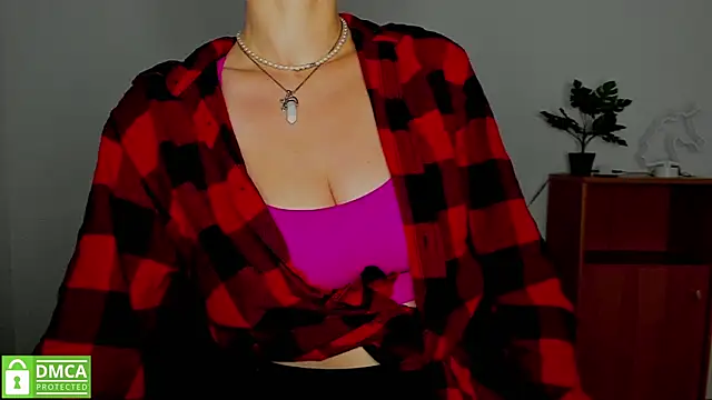 annakillianox online show from 10-08-25, 11:23