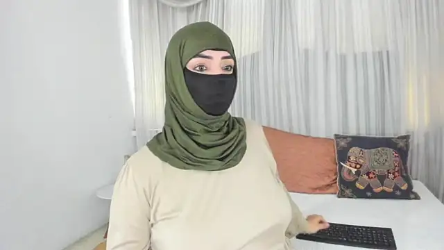 Uzra hayed online show from 05-04-26, 01:36