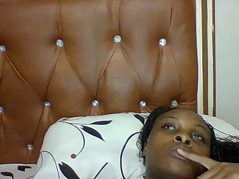 Snapshot of Toxique_ chatting on 02-27-25, 06:02 Toxique online show from 02-27-25, 06:02
