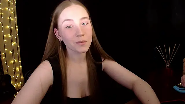 Snapshot of SindiWatsoon chatting on 04-22-26, 02:24 SindiWatsoon online show from 04-22-26, 02:24