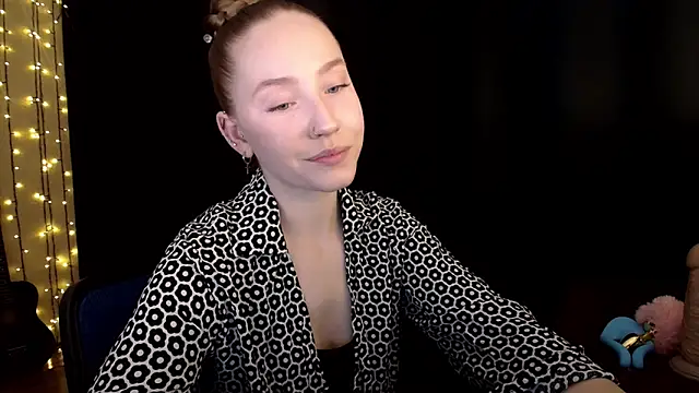 SindiWatsoon online show from 02-10-26, 01:54