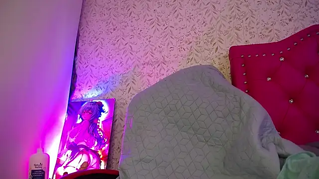 luly pink online show from 11-15-25, 04:38