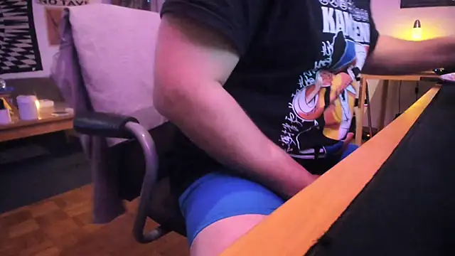 Snapshot of soulfuck92 chatting on 04-06-26, 05:08 soulfuck92 online show from 04-06-26, 05:08