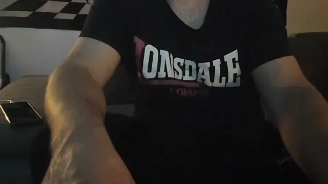 Snapshot of soulfuck92 chatting on 10-31-25, 01:13 soulfuck92 online show from 10-31-25, 01:13