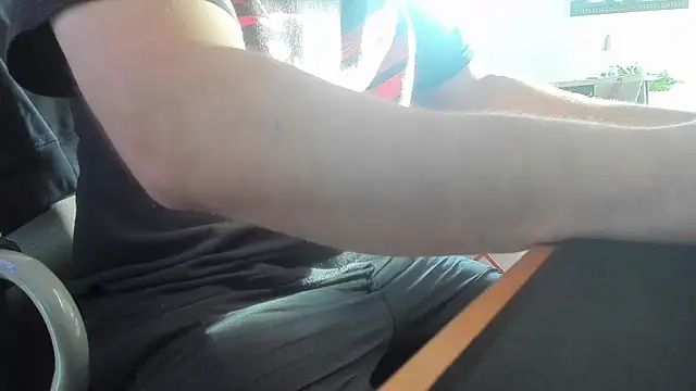 Snapshot of soulfuck92 chatting on 03-07-26, 04:01 soulfuck92 online show from 03-07-26, 04:01