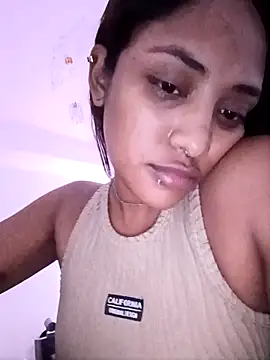 VictoireFeller online show from 12-18-25, 05:45