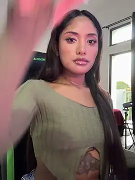 VictoireFeller online show from 02-03-26, 11:21