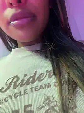Snapshot of VictoireFeller chatting on 05-16-26, 03:05 VictoireFeller online show from 05-16-26, 03:05