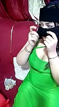 Snapshot of Meral1 chatting on 02-13-25, 10:00 Meral1 online show from 02-13-25, 10:00