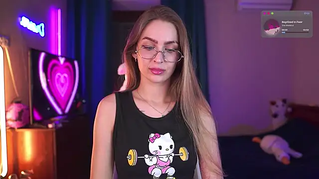 Kamila icee online show from 11-20-25, 08:20