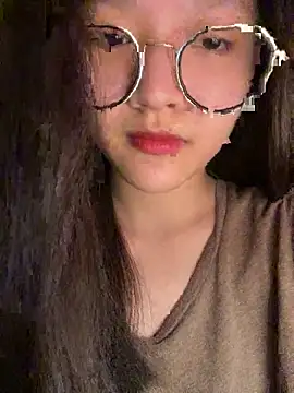 Krixxi22 online show from 10-26-25, 04:29