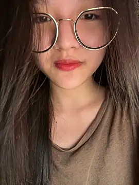 Krixxi22 online show from 10-21-25, 02:38