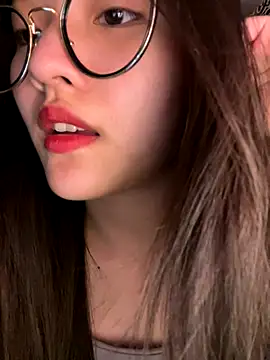 Krixxi22 online show from 09-18-25, 03:26