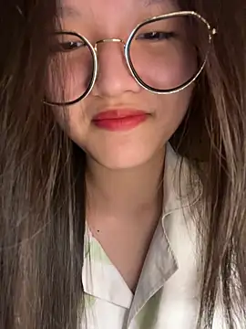 Krixxi22 online show from 10-27-25, 02:40