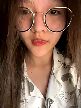 Krixxi22 online show from 10-23-25, 02:16