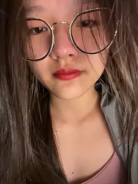 Krixxi22 online show from 09-11-25, 03:01