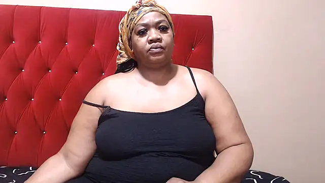 Snapshot of MIGHTYASSS chatting on 06-15-26, 05:40 MIGHTYASSS online show from 06-15-26, 05:40