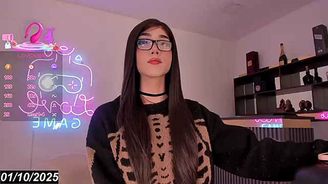 Bonnie Luxury online show from 10-01-25, 05:12