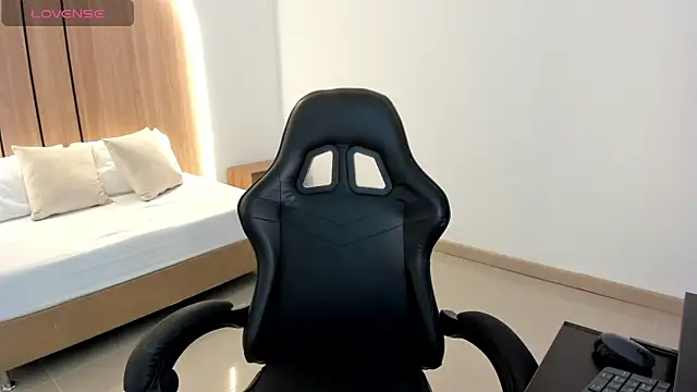 zoe danae  online show from 03-24-26, 12:27