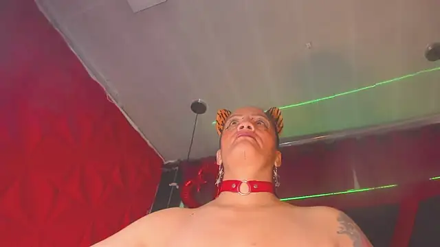 Taylor-hardcore online show from 10-27-25, 02:29