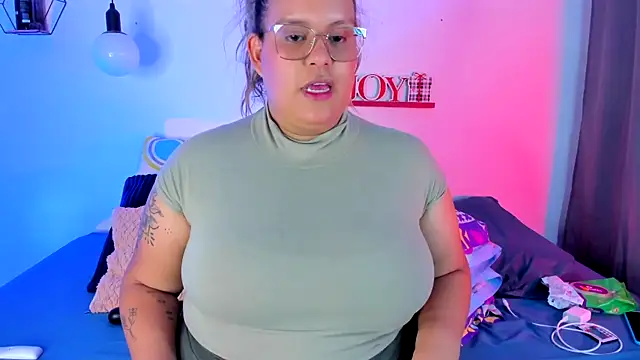 monicabbw  online show from 01-23-25, 09:18