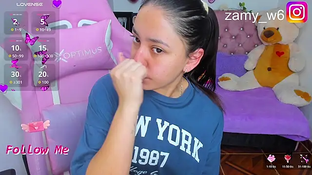 Snapshot of karla_cute01 chatting on 02-14-26, 10:37 karla cute01 online show from 02-14-26, 10:37