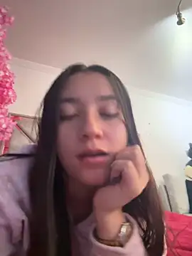 Snapshot of karla_cute01 chatting on 07-01-26, 10:32 karla cute01 online show from 07-01-26, 10:32