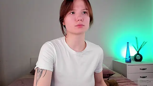 Snapshot of hey_tyanka chatting on 02-20-25, 12:41 hey tyanka online show from 02-20-25, 12:41