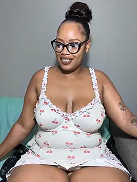 MimiCurves online show from 11-18-25, 09:12