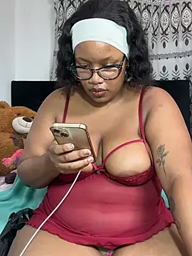 MimiCurves online show from 04-15-26, 12:42