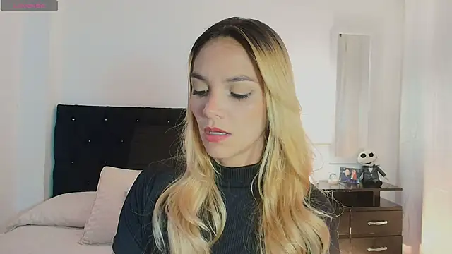 MeganLorensx online show from 04-09-26, 10:27