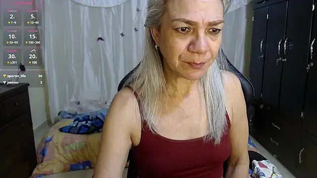 Snapshot of Giorgia_xue53 chatting on 03-06-25, 05:24 Giorgia xue53 online show from 03-06-25, 05:24